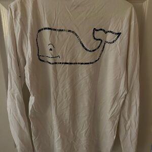 White Vineyard Vines long sleeved t shirt